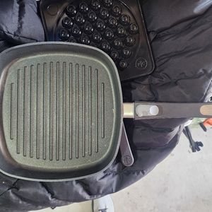 Pampered Chef Grill Pan with removable handle